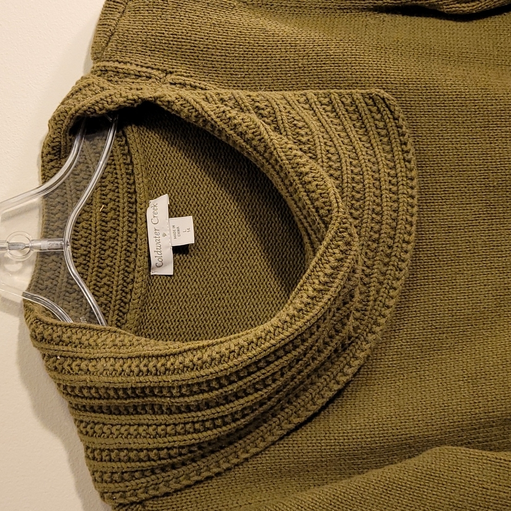 Sweater - Picture 3 of 4